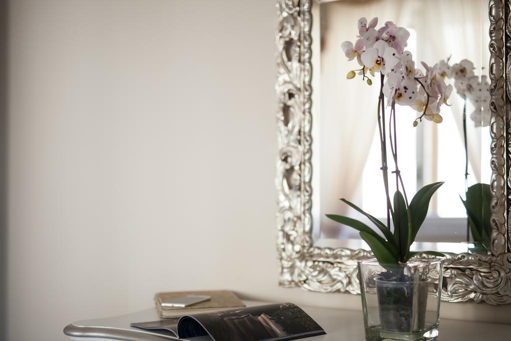 Kometa Suites & Apartments Florence Room photo